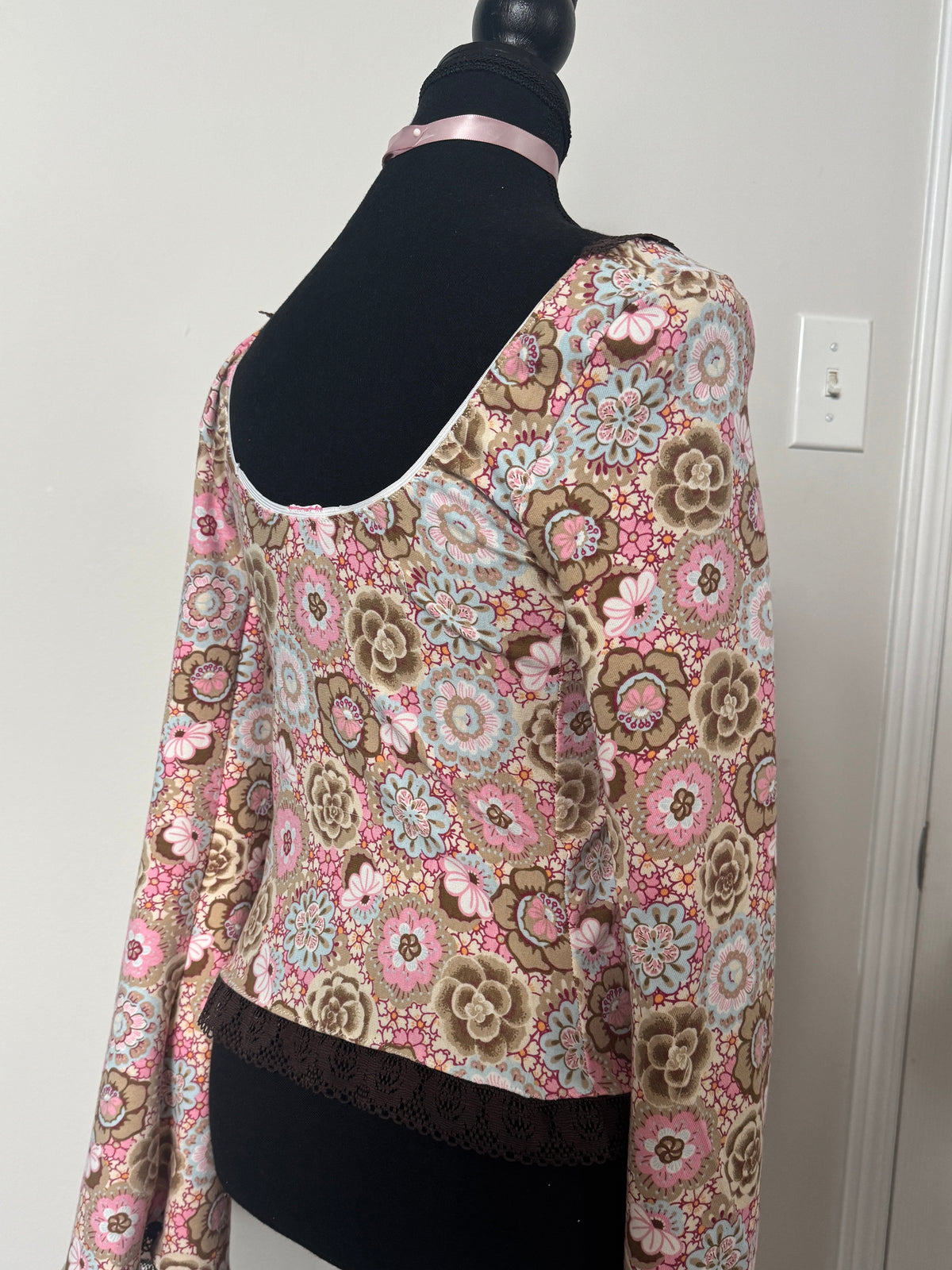 “Hippie” Bell sleeve fitted top