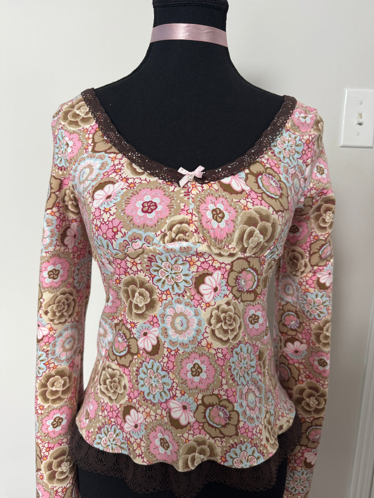 “Hippie” Bell sleeve fitted top