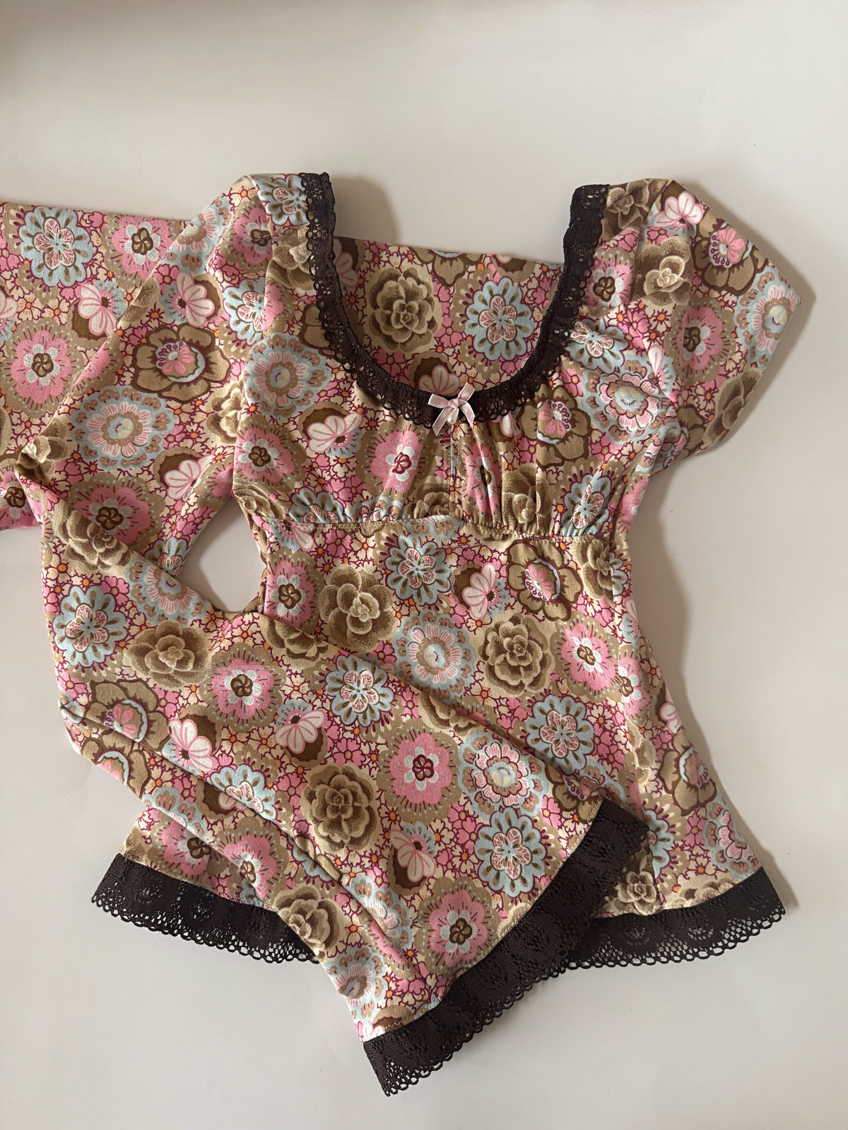 “Hippie” Bell sleeve fitted top